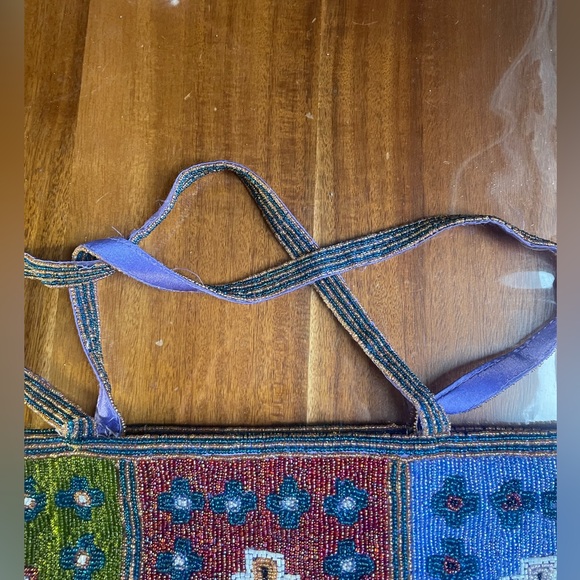 Embroidered beaded bag - Picture 2 of 4